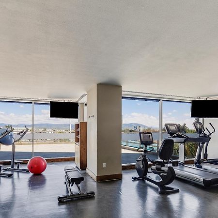 Fiesta Inn Suites Aeropuerto Del Bajio Силао Екстериор снимка